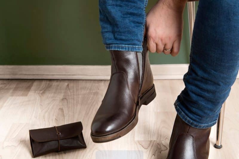 Botas Masculinas 01 jeans com botas de cano
