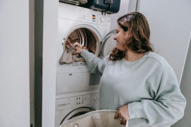 como evitar que suas roupas encolham dicas e cuidados na Imagen de Como Evitar que Suas Roupas Encolham: Dicas e Cuidados na Lavagem