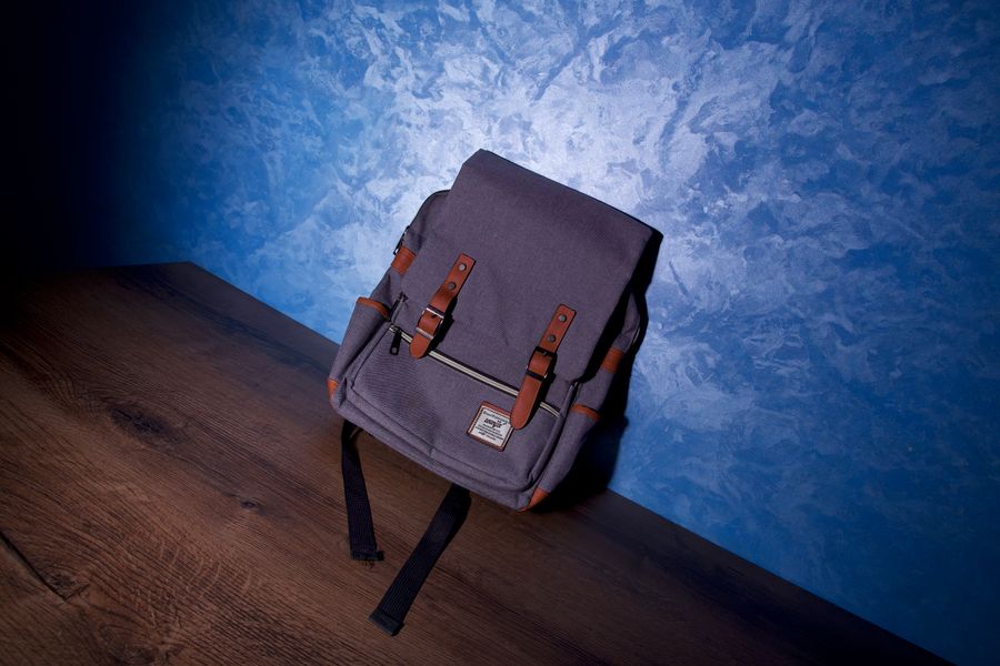 mochila executiva moderna com alcas couro 2 Mochila executiva moderna com alças de couro